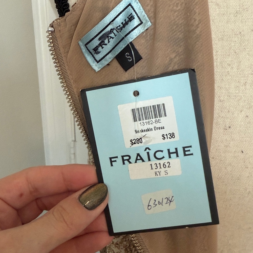 Fraiche Snakeskin Print Sleeveless Maxi Dress - Picture 4 of 7